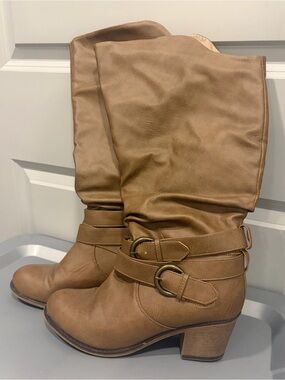 Women's Tan Wide Calf Heeled Buckle Boots
